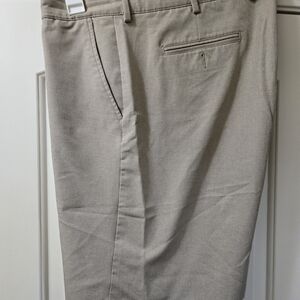 Greg Norman tan golf shorts size 42